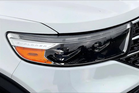 Used 2020 Ford Explorer XLT image 25