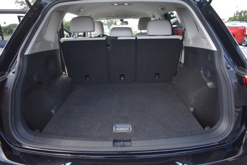 Used 2021 Volkswagen Tiguan SE image 18