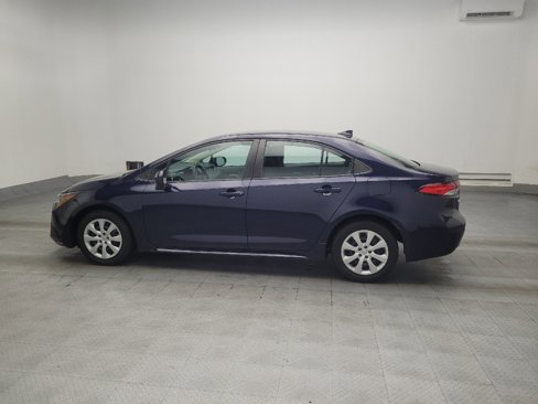 Used 2021 Toyota Corolla LE image 3