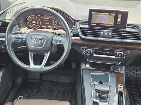 Used 2019 Audi Q5 2.0T Premium Plus w/ Premium Plus Package image 26