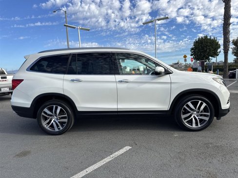 Used 2017 Honda Pilot Elite image 3