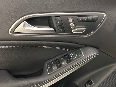 Used 2018 Mercedes-Benz CLA 250 image 23