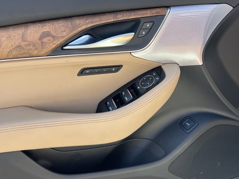 Used 2020 Cadillac CT5 Premium Luxury image 9