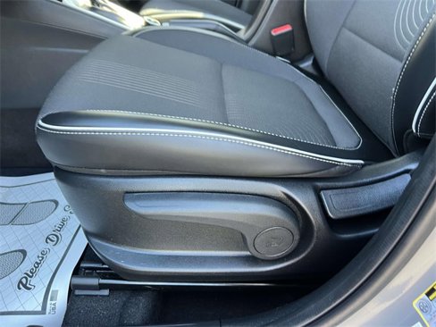 Used 2022 Hyundai Venue Limited image 14