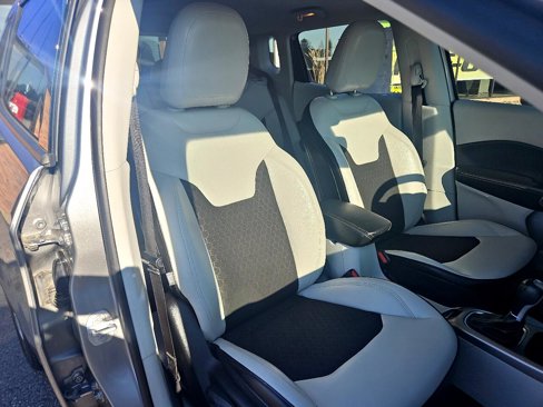 Used 2018 Jeep Compass Latitude w/ Cold Weather Group image 10
