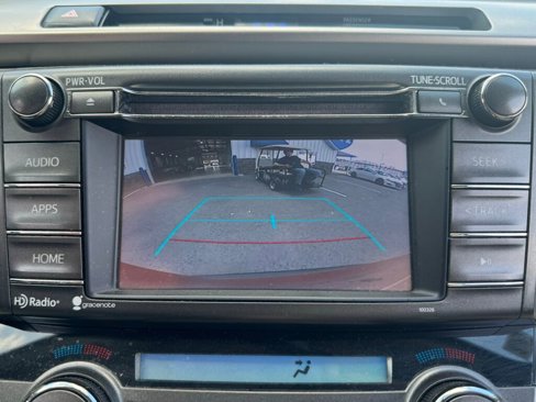 Used 2015 Toyota RAV4 XLE image 30