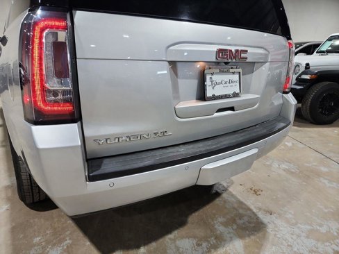 Used 2015 GMC Yukon XL SLE w/ Convenience Package image 47