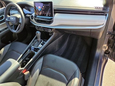 Certified 2024 Jeep Compass Limited image 19