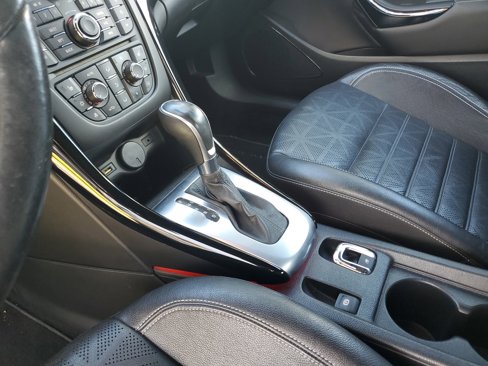 Used 2016 Buick Cascada Premium image 10