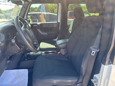 Used 2013 Jeep Wrangler Sport image 9