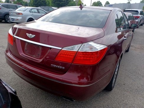 Used 2011 Hyundai Genesis 3.8 w/ Technology Pkg 4 image 4