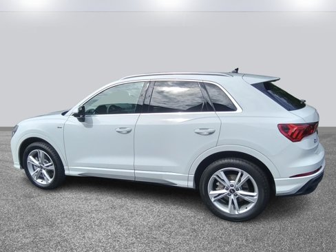Certified 2023 Audi Q3 2.0T Premium Plus w/ Premium Plus Package image 6