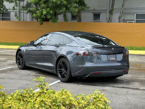 Used 2016 Tesla Model S 70 image 7