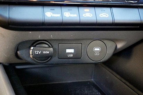 Certified 2024 Hyundai Elantra SEL image 29