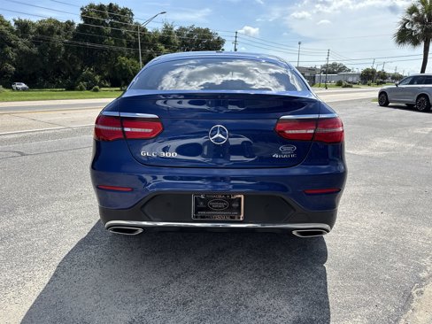 Used 2019 Mercedes-Benz GLC 300 4MATIC Coupe image 4