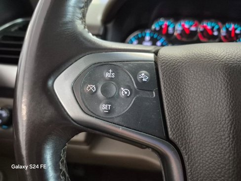 Used 2016 Chevrolet Suburban LT image 25