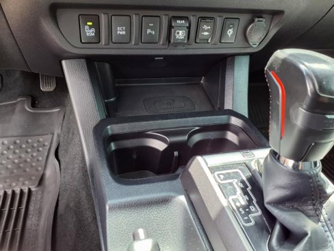 Used 2019 Toyota Tacoma TRD Off-Road image 25