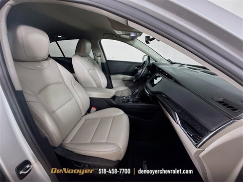 Used 2021 Cadillac XT4 Premium Luxury w/ Cold Weather Package image 28