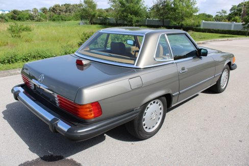 Used 1987 Mercedes-Benz 560 SL image 7