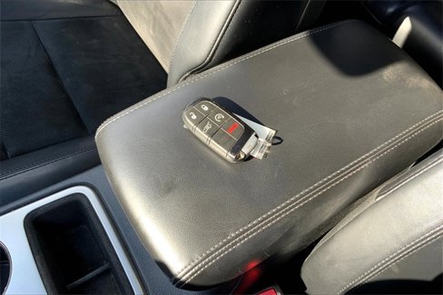 Used 2019 Jeep Grand Cherokee Altitude image 11