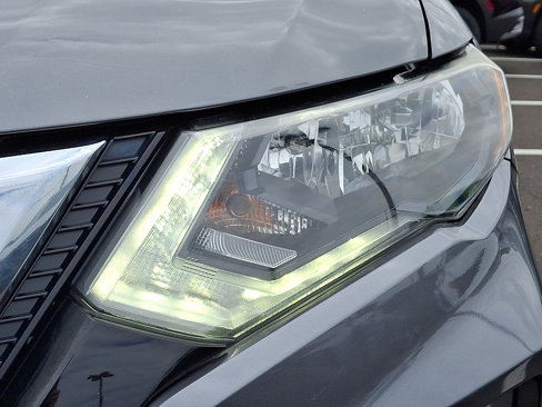 Used 2019 Nissan Rogue SL image 9