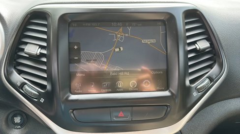 Used 2017 Jeep Cherokee Limited image 19