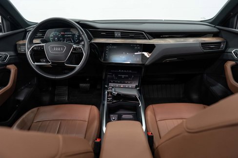 Used 2021 Audi e-tron Premium image 10