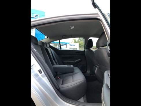 Used 2024 Nissan Altima 2.5 SV image 31