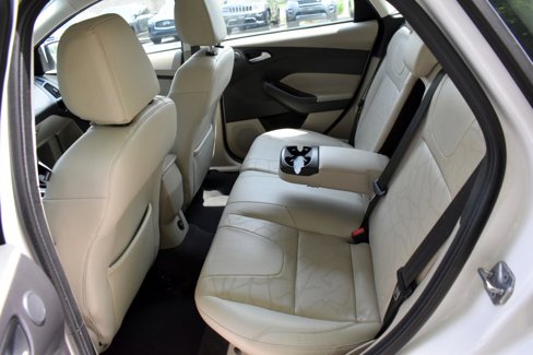 Used 2013 Ford Focus Electric Hatchback image 40