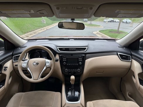 Used 2014 Nissan Rogue SV w/ SV Family Package image 26
