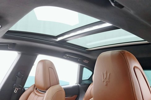 Used 2020 Maserati Levante GranSport image 31