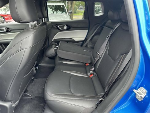 Used 2024 Jeep Compass Limited w/ Sun and Sound Group image 18