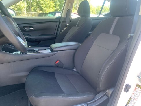 Used 2024 Nissan Sentra SV image 24