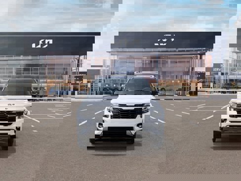 New 2025 Kia Seltos S image 2
