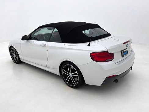 Used 2018 BMW M240i Convertible image 9