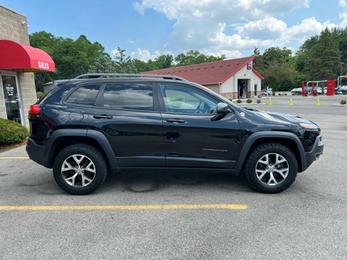 Used 2015 Jeep Cherokee Trailhawk w/ Comfort/Convenience Group image 4