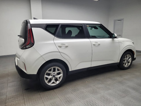 Used 2023 Kia Soul LX w/ LX Technology Package image 10