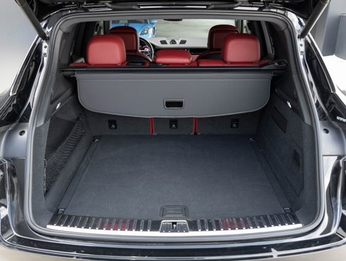 Certified 2022 Porsche Cayenne image 31