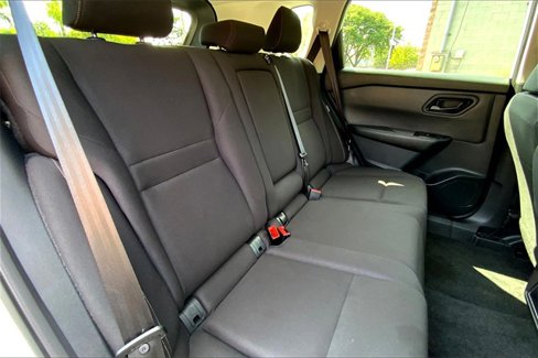Used 2024 Nissan Rogue S image 25