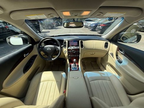 Used 2016 INFINITI QX50 AWD image 9
