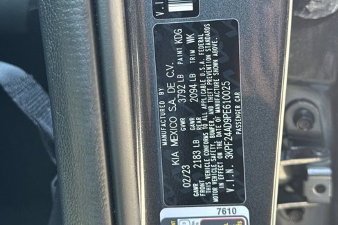 Used 2023 Kia Forte LXS w/ LXS Technology Package image 22