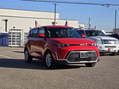 Certified 2024 Kia Soul LX image 3