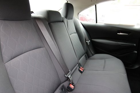 Used 2020 Toyota Corolla LE image 21