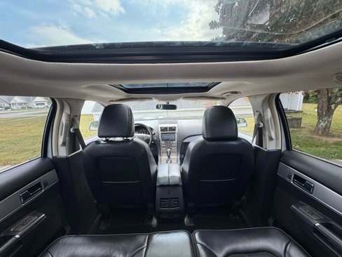 Used 2012 Lincoln MKX AWD image 19