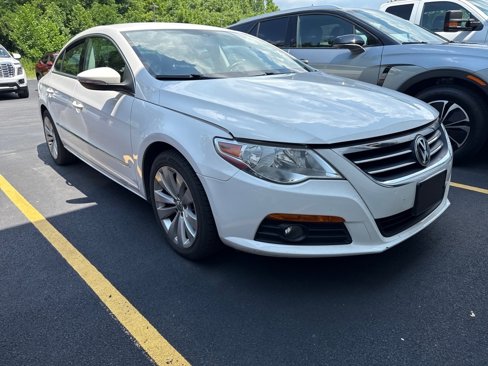 Used 2010 Volkswagen CC Sport image 2