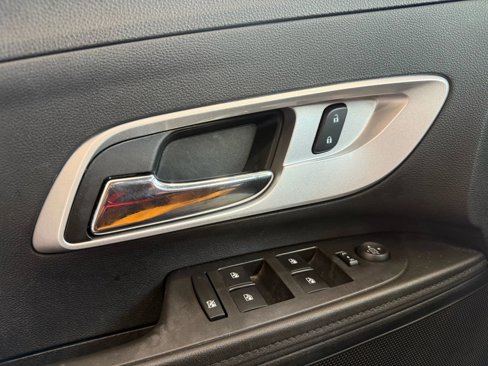 Used 2014 Chevrolet Equinox LS image 15