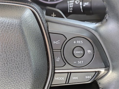 Used 2024 Toyota Camry SE image 19