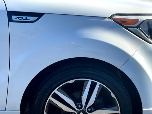 Used 2016 Kia Soul + w/ Soulful Package image 15