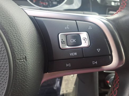 Used 2020 Volkswagen GTI S image 22