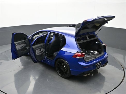 Used 2025 Volkswagen Golf R Black Edition image 26
